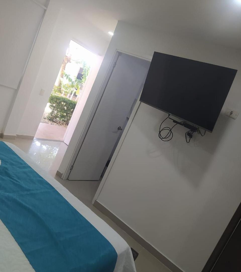 Ledymar Hotel