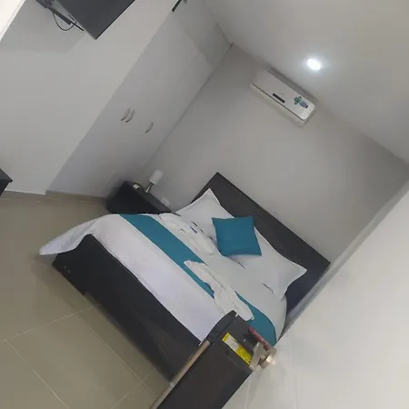 Ledymar Hotel